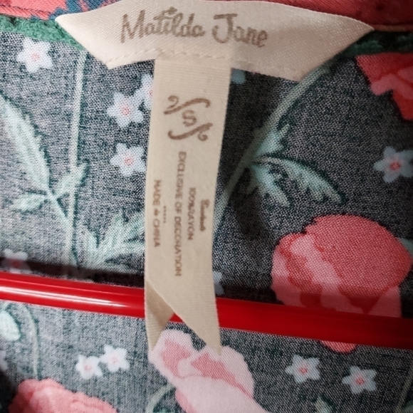 Floral Green Women's Top - Picture 5 of 11